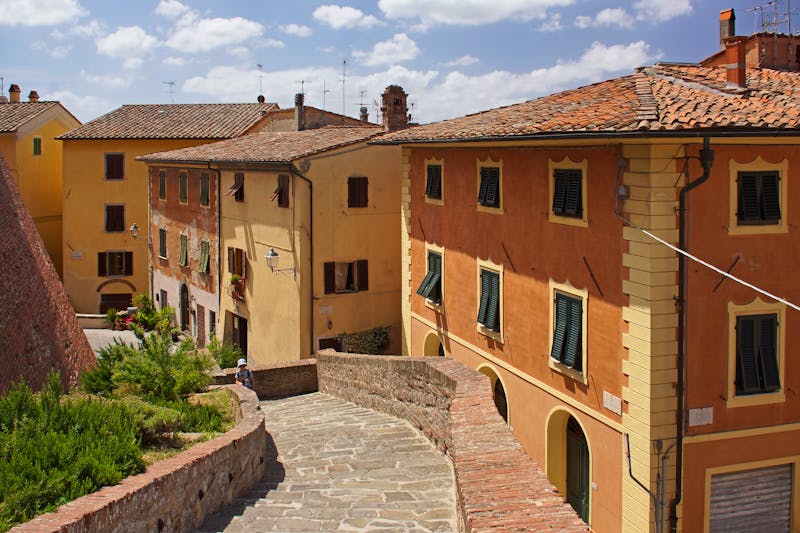 Lari mittelalterliches Dorf in der Toskana  - ©rorue - stock.adobe.com