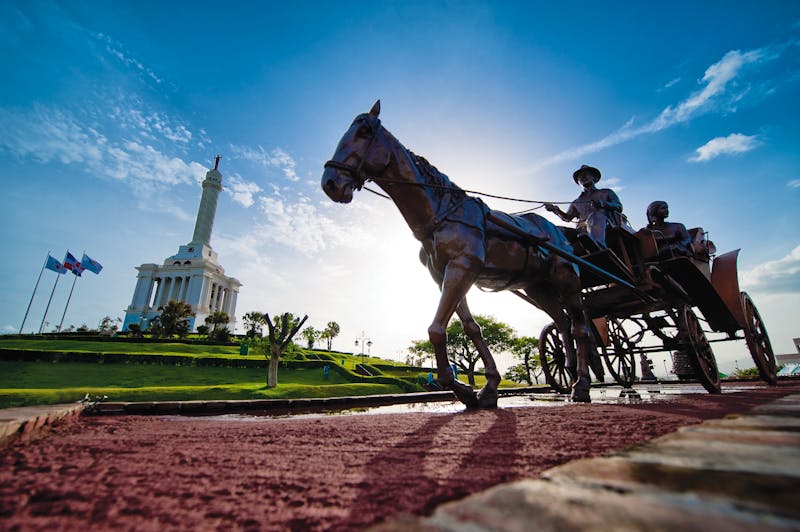 Denkmal der Helden der Restauration in Santiago, Dominikanischen Republik - ©Dominican Expert