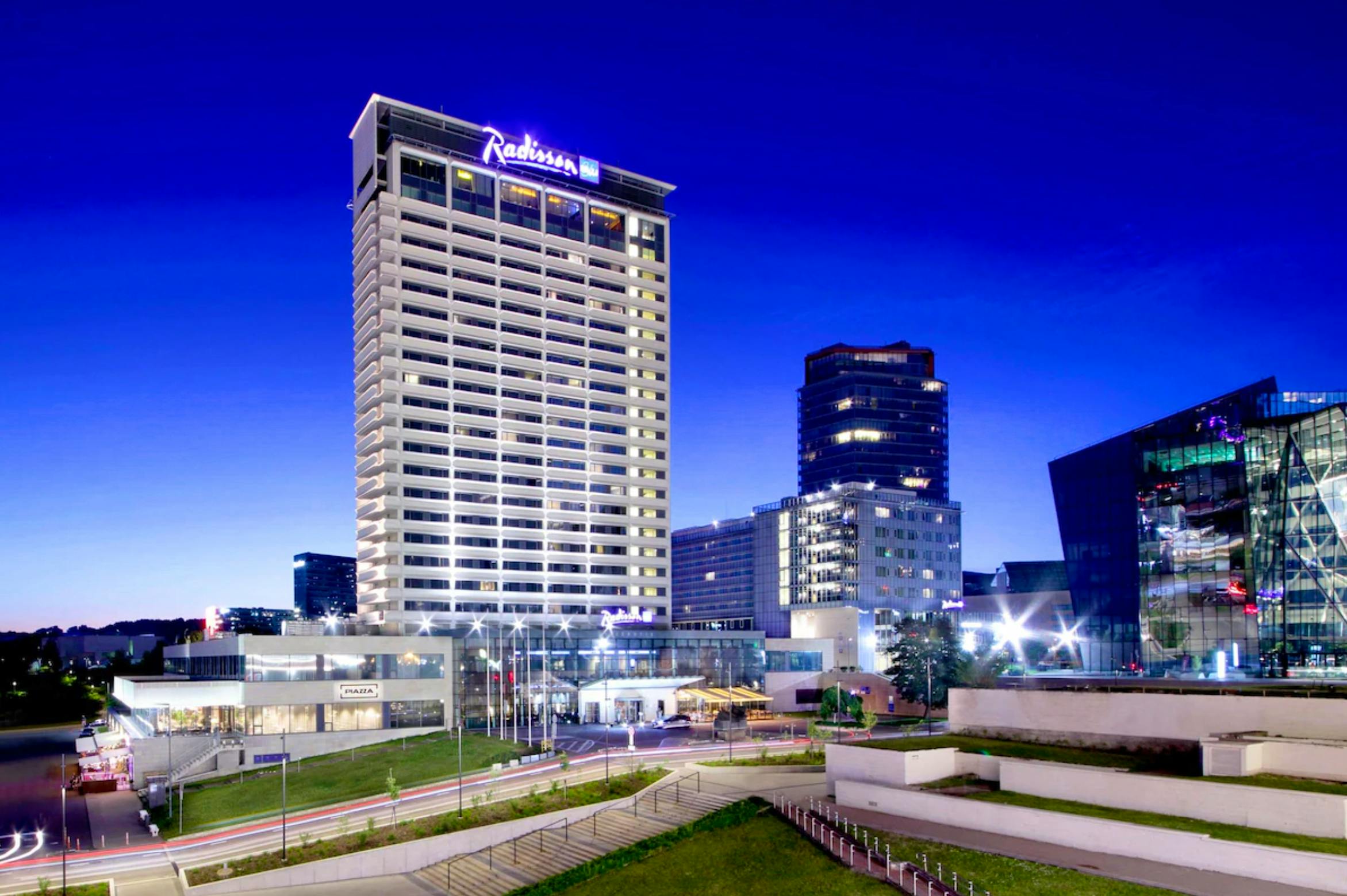 Radisson Blu Hotel Lietuva - von außen&nbsp;&ndash;&nbsp;&copy;&nbsp;Radisson Blu Hotel Lietuva