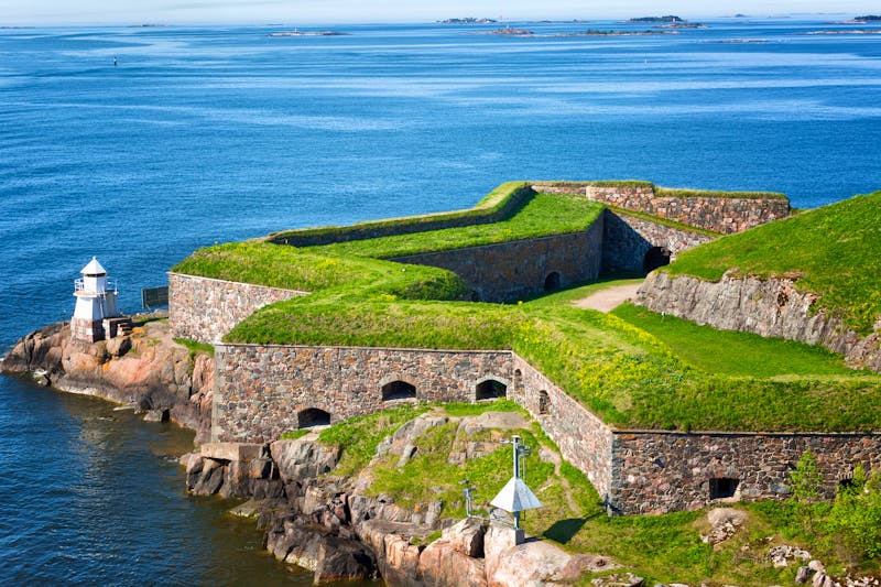 Festungsinsel Suomenlinna auf einer Inselgruppe vor der Helsinki, Finnland  - ©Shchipkova Elena - stock.adobe.com
