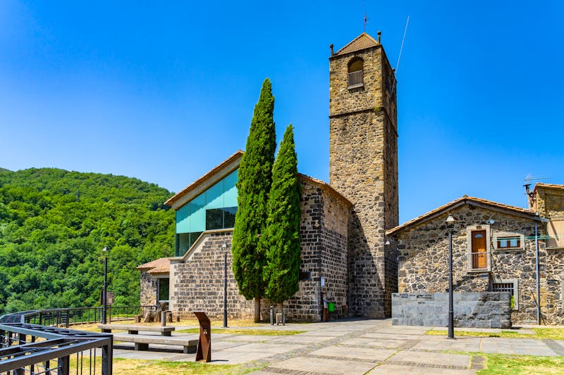 Bergdorf Castellfollit de Roca in der Garrotxa - ©alzamu79 - stock.adobe.com