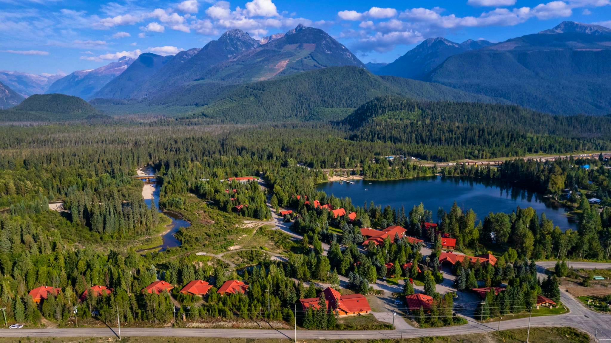 Mike Wiegele Resort in Blue River&nbsp;&ndash;&nbsp;&copy;&nbsp;Mike Wiegele Resort