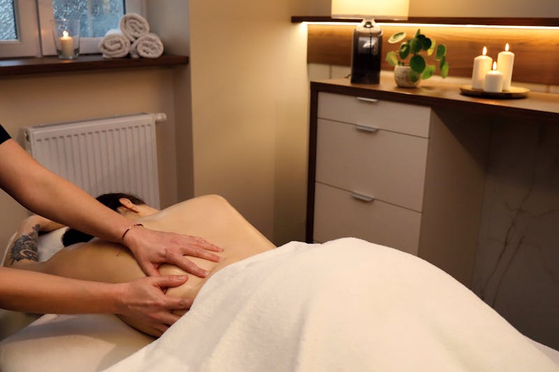 Anwendung - Massage im Park Hotel Spa – ©DARIUSZ JABLONSKI