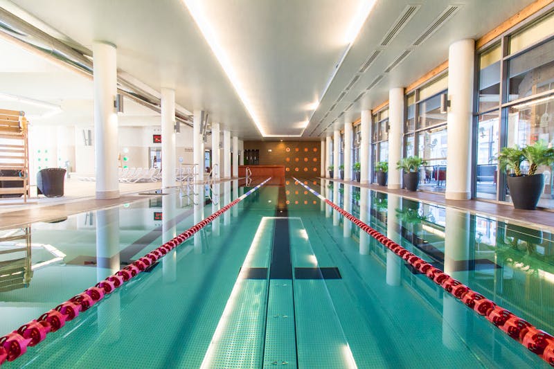 Schwimmbad im Aquarius hotel spa & wellness – © Aquarius hotel spa & wellness