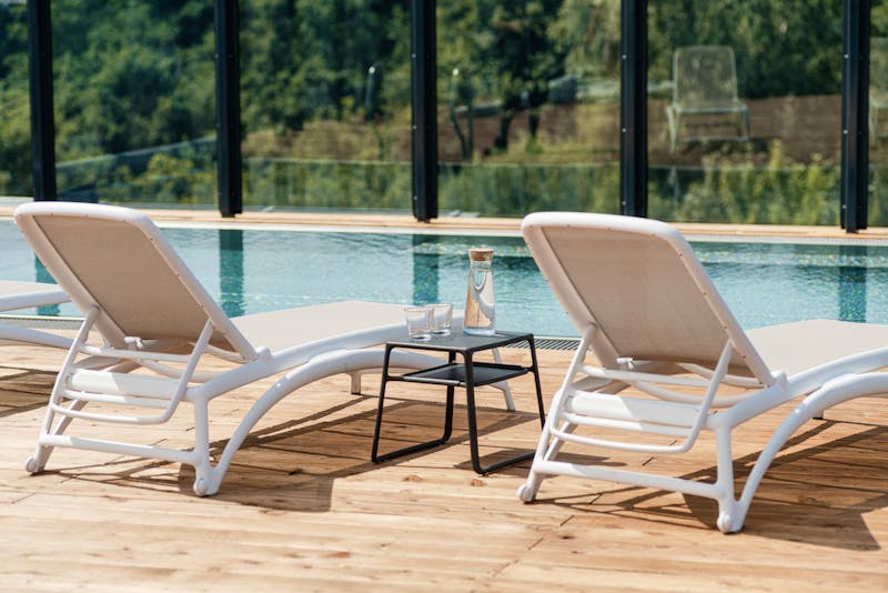 Liegen am Rooftop Pool im Radisson Resort Kolobrzeg – ©Zdrojowa Hotels