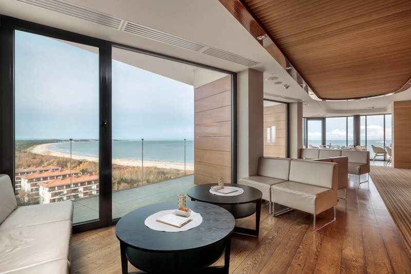 Aufenthaltsbereich im Radisson Blu Resort, Swinoujscie – ©Andrzej Golc