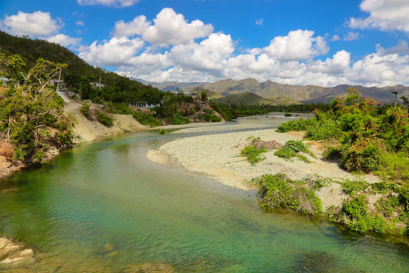 Landschaft zwischen Santiago de Cuba und Baracoa - ©Alexandre ROSA - stock.adobe.com