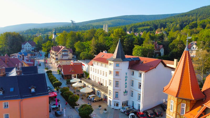Außenansicht im Dobrzynski Resort TOPAZ – ©Dobrzynski Resort TOPAZ