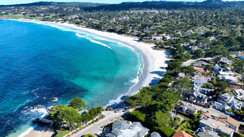 Carmel-by-the-Sea in Kalifornien, USA - &copy;bydronevideos - stock.adobe.com
