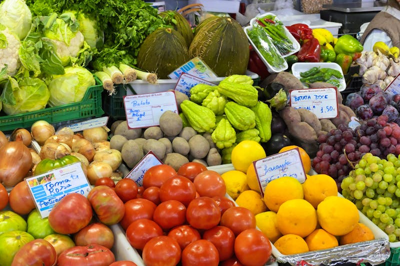 Obst und Gemüse auf dem Markt von Loulé an der Algarve, Portugal - ©© M & G Therin-Weise http://www.gm-photography.eu