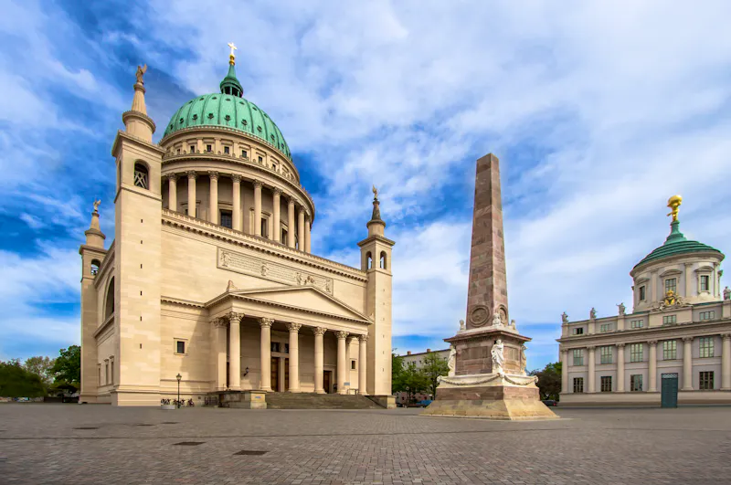 Alter Markt in Potsdam mit Nikolaikirche - &copy;robertdering - stock.adobe.com