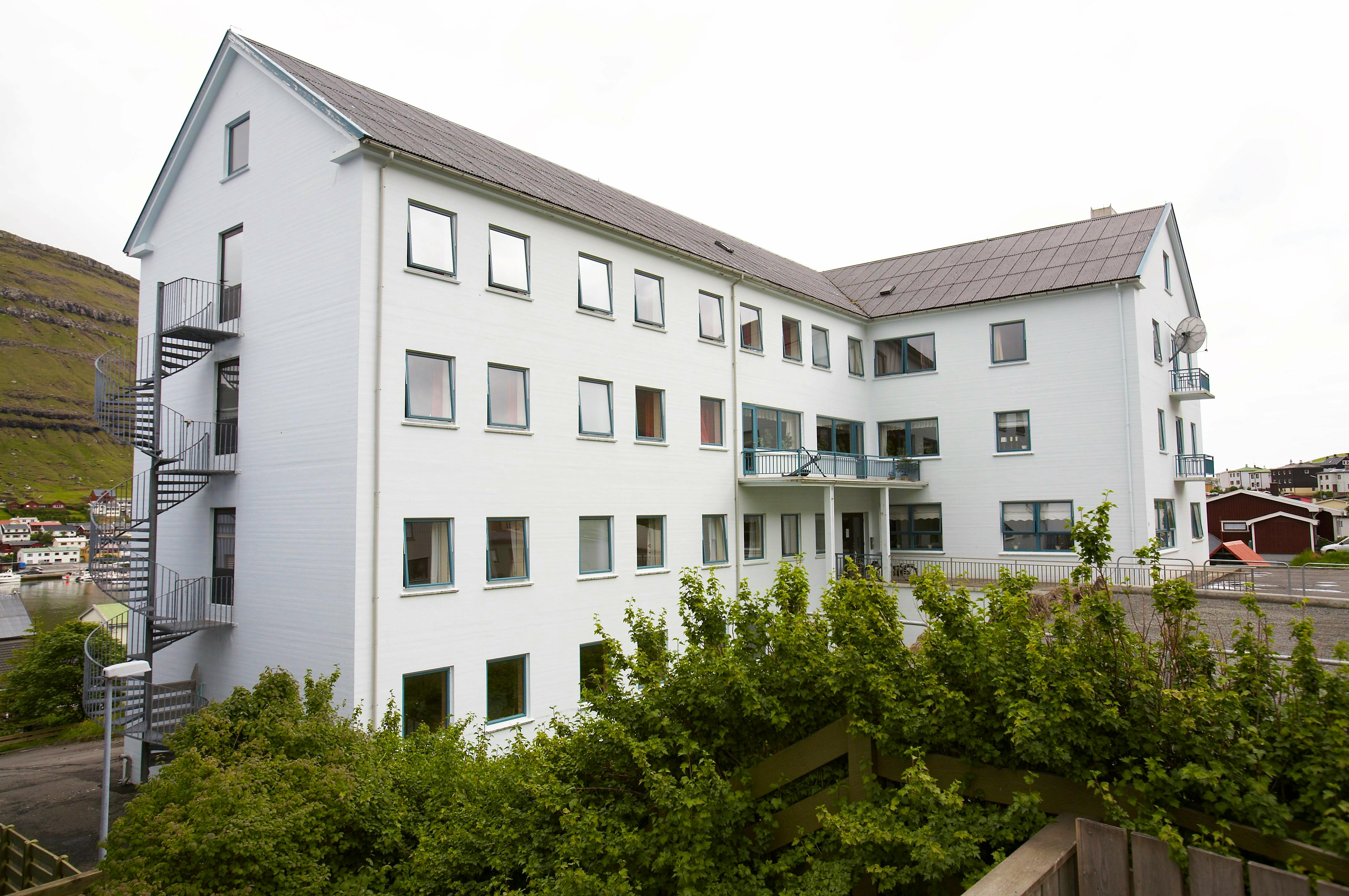 Hotel Klaksvik in Klaksvik, Färöer Inseln - Hotel von außen &nbsp;&ndash;&nbsp;&copy;&nbsp;Hotel Klaksvik