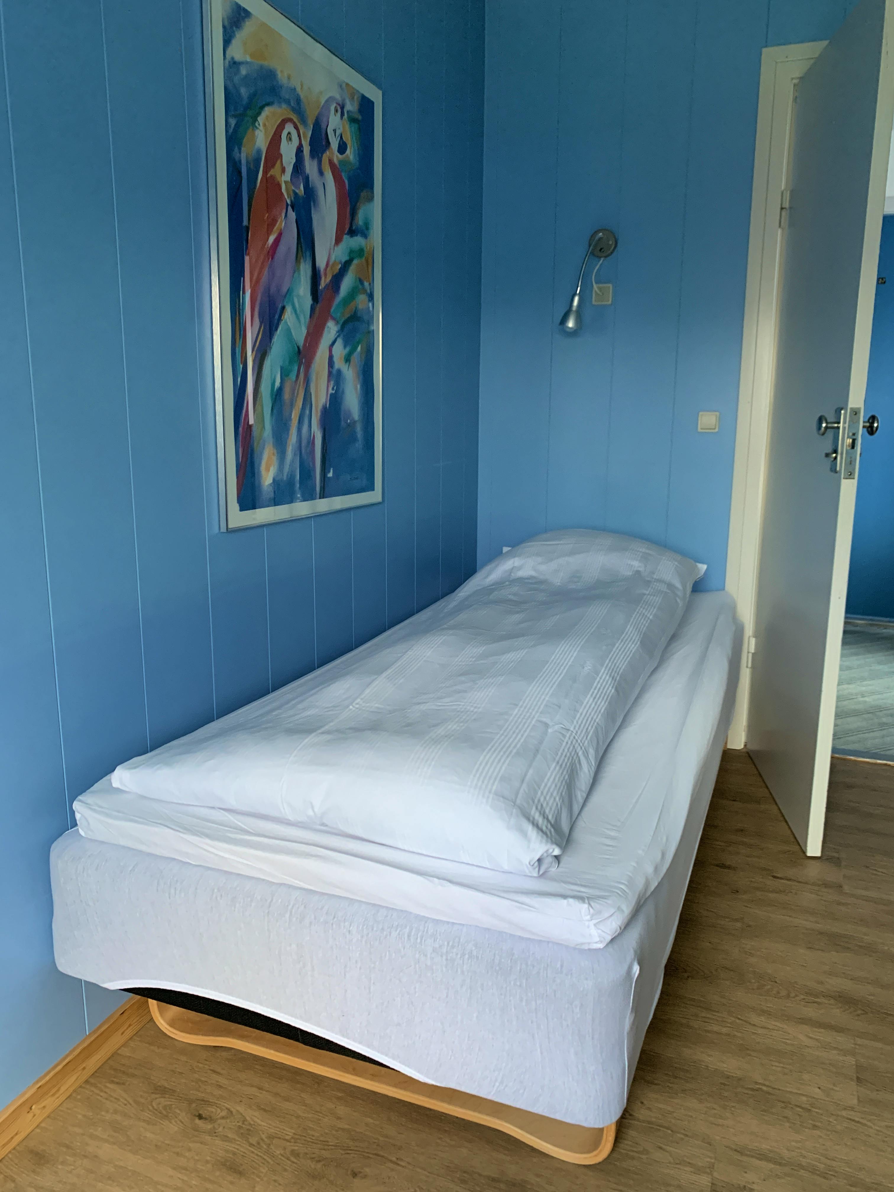 Hotel Tvøroyri in Tvøroyri, Färöer Inseln - Standard Einzelzimmer &nbsp;&ndash;&nbsp;&copy;&nbsp;Hotel Tvøroyri