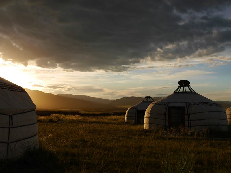 Monoglei Talbiun Jurten-Camp (1) - &copy;Dr. Hendrik Rohland 
