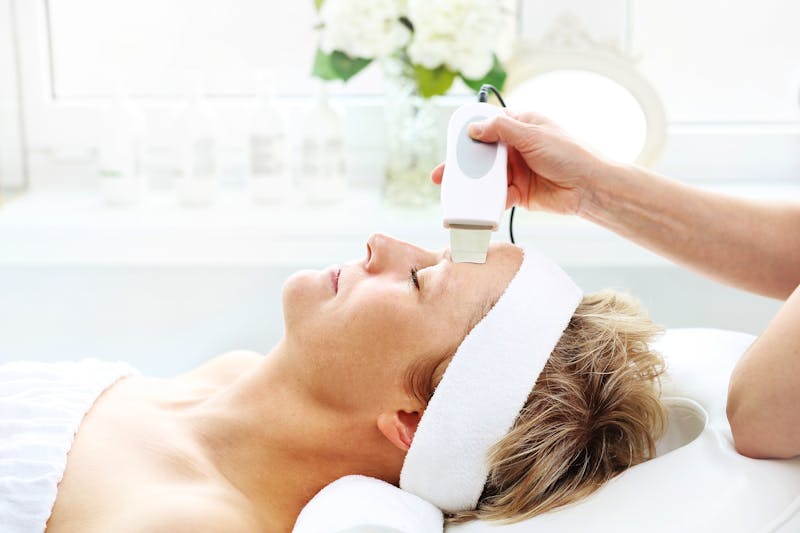 Kavitationspeeling - ©Robert Przybysz - stock.adobe.com