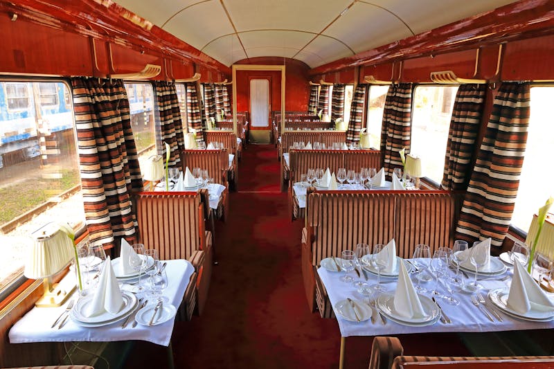 Nostalgiezug in Ungarn - Restaurant - ©cometoseehungary.hu