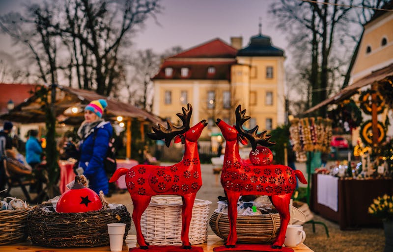 Adventsmarkt am Schloss Lomnitz bei Jelena Gora - ©Szymon Bialic - Schloss Lomnitz