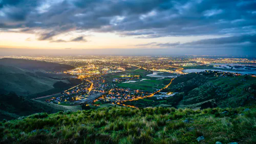 Panorama Blick auf Christchurch in Neuseeland &ndash; &copy; Igor Kondler/Wirestock Creators - stock.adobe.com