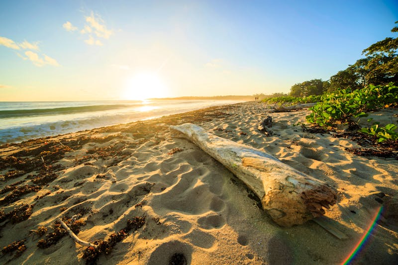 Natadola Beach Sonnenuntergang auf Fidschi - &copy;Orion Media Group - stock.adobe.com