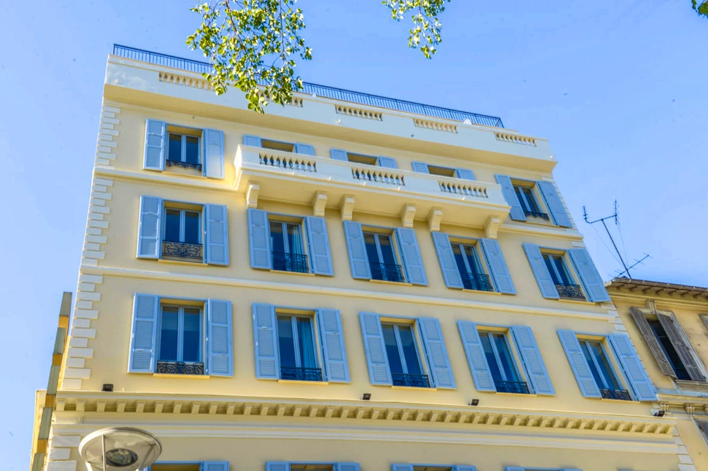 Hôtel Monsigny in Nizza, Frankreich - Hotel von außen &nbsp;&ndash;&nbsp;&copy;&nbsp;Hôtel Monsigny