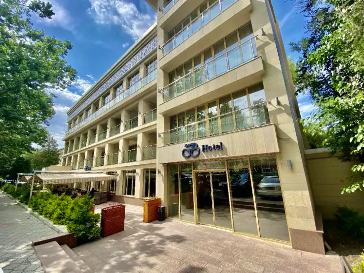 Bischkek, B-Hotel, Außenfassade&nbsp;&ndash;&nbsp;&copy;&nbsp;Ratehawk