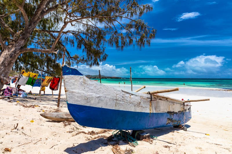 Paradiesischer Strand bei Antsiranana im Norden Madagaskars - ©Reto Ammann - stock.adobe.com