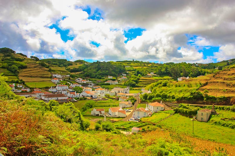 Landschaft auf der Azoren-Insel Santa Maria - &copy;Ayla Harbich - stock.adobe.com