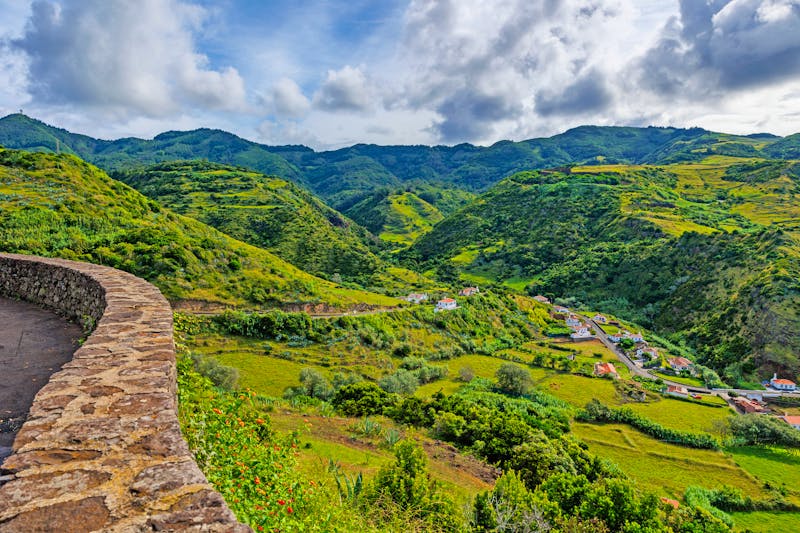 Aussichtspunkt auf der Azoren-Insel Santa Maria - &copy;Ayla Harbich - stock.adobe.com