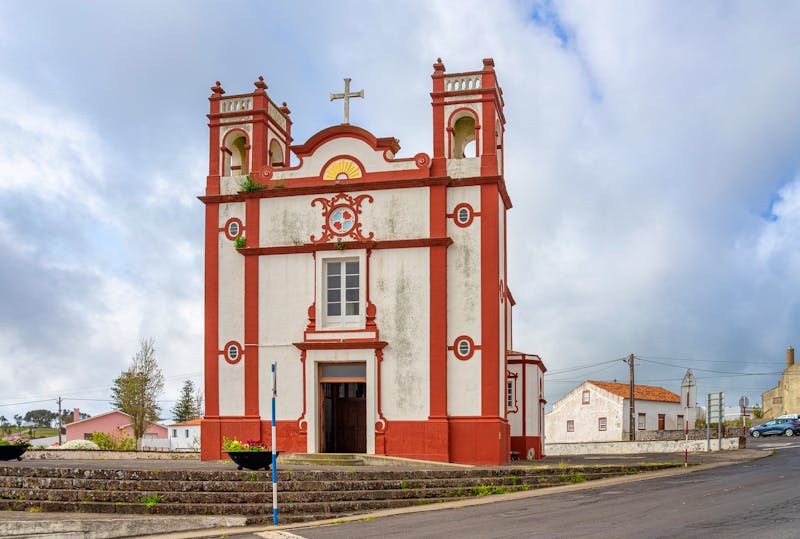 Kirche von Vila do Porto auf der Insel Santa Maria - &copy;Pedro Emanuel  - stock.adobe.com