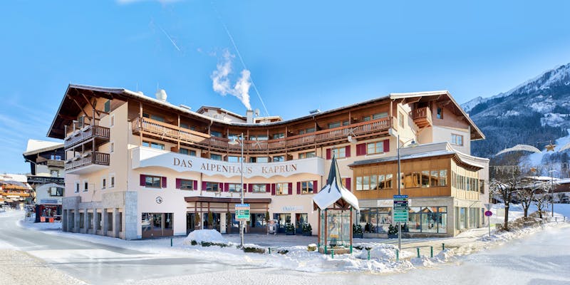 Außenansicht Winter Das Alpenhaus / Kaprun &ndash; &copy;PriTours