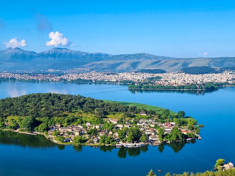 Ioannina am Pamvotis-See - &copy;sea and sun - stock.adobe.com