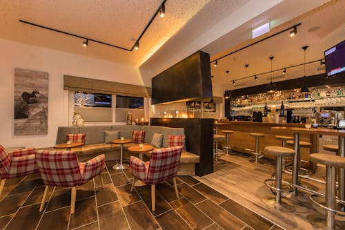 Bar im Hotel Almrausch  &ndash; &copy; PriTours