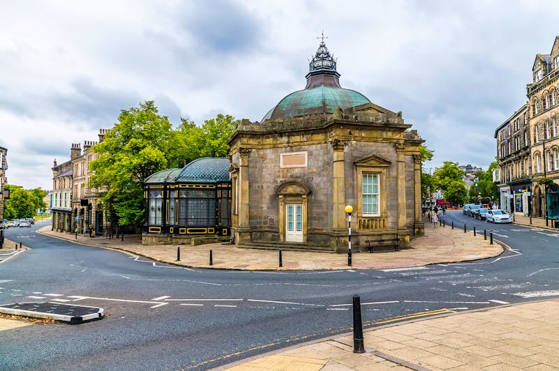Historische Gebäude in Harrogate, Yorkshire - &copy;Nicola - stock.adobe.com