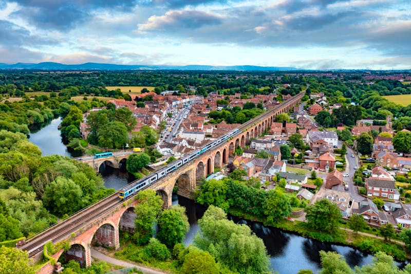 Zugfahrt in North Yorkshire zwischen Leeds und Carlisle  - &copy;U-JINN Photography - stock.adobe.com