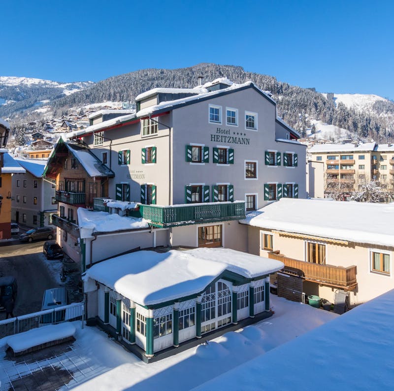 Außenansicht Winter Hotel Heitzmann &ndash; &copy;NIKOLAUS FAISTAUER PHOTOGRAPHY