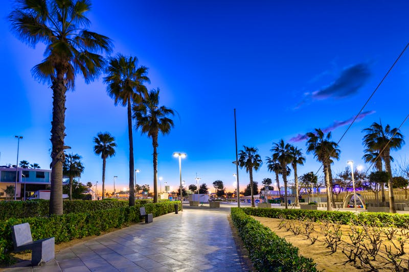 La Playa de las Arenas in Valencia, Spanien - Promenade - &copy;Patryk Kosmider - stock.adobe.com