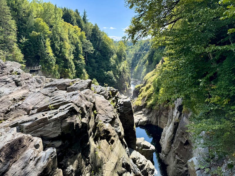 Spaziergang am Canyon Sainte-Anne in Quebec - &copy;Andreas Wolfsteller - Eberhardt TRAVEL