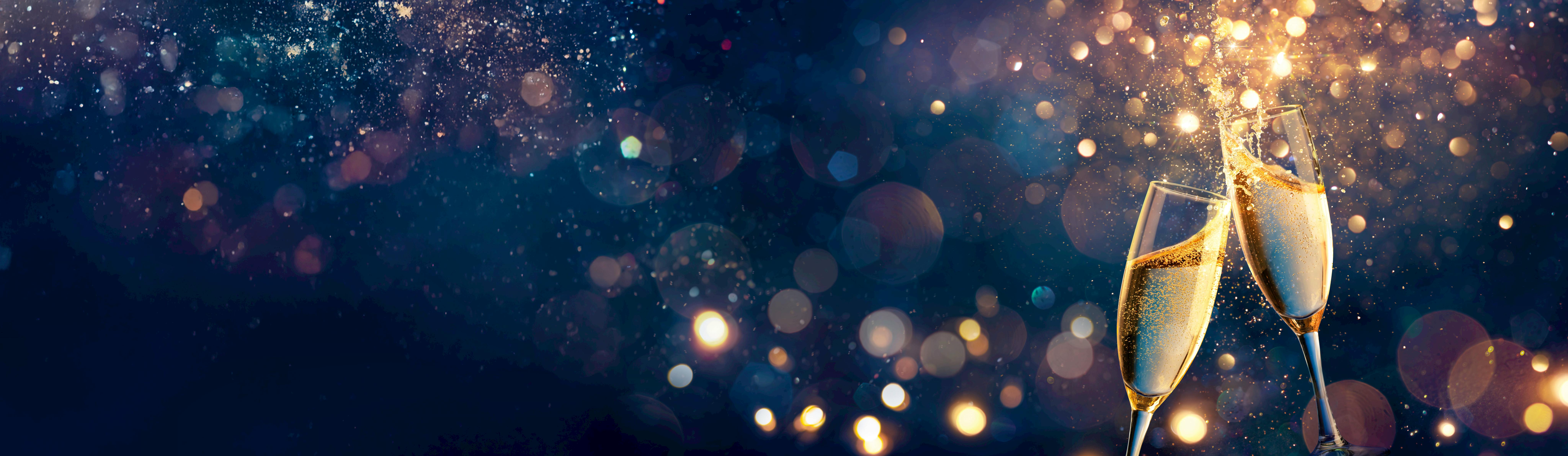 Happy New Year - Champagne Toast Celebration - Romolo Tavani - stock.adobe.com