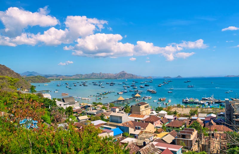 Labuan Bajo an der Westküste der Insel Flores - &copy;Febriana - stock.adobe.com