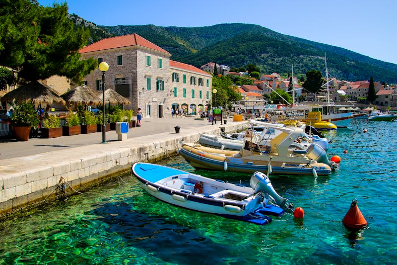 Fischerdorf Bol in der Nähe von Split - &copy;Alexandre ROSA - stock.adobe.com