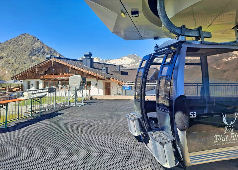 Hohe Mut Gondelbahn in Obergurgl - &copy;Betina Marinov - Eberhardt TRAVEL