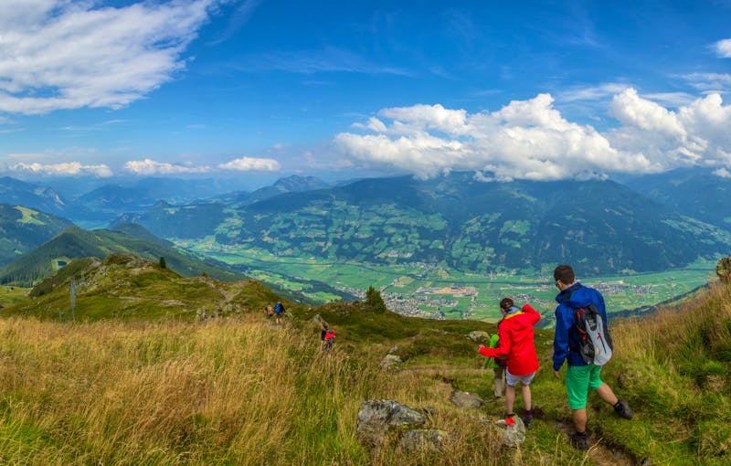Wandern bei Hochfügen im Zillertal - &copy;markaay - stock.adobe.com