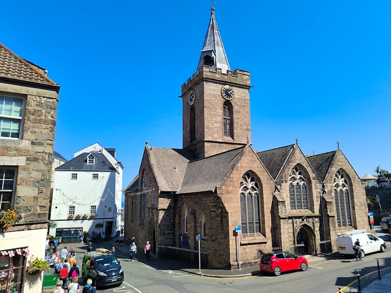 Kirche St. Peter Port, Guernsey  - &copy;Heike Jack - Eberhardt TRAVEL