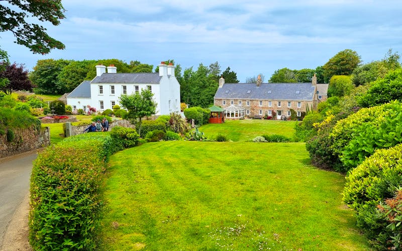 Granit-Cottage an der Nordküste von Jersey - &copy;Kristin Weigel - Eberhardt TRAVEL