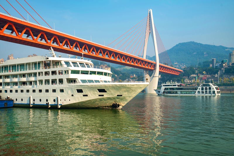 Kreuzfahrtschiff auf dem Yangtze - Chongqing - &copy;onlyyouqj - stock.adobe.com