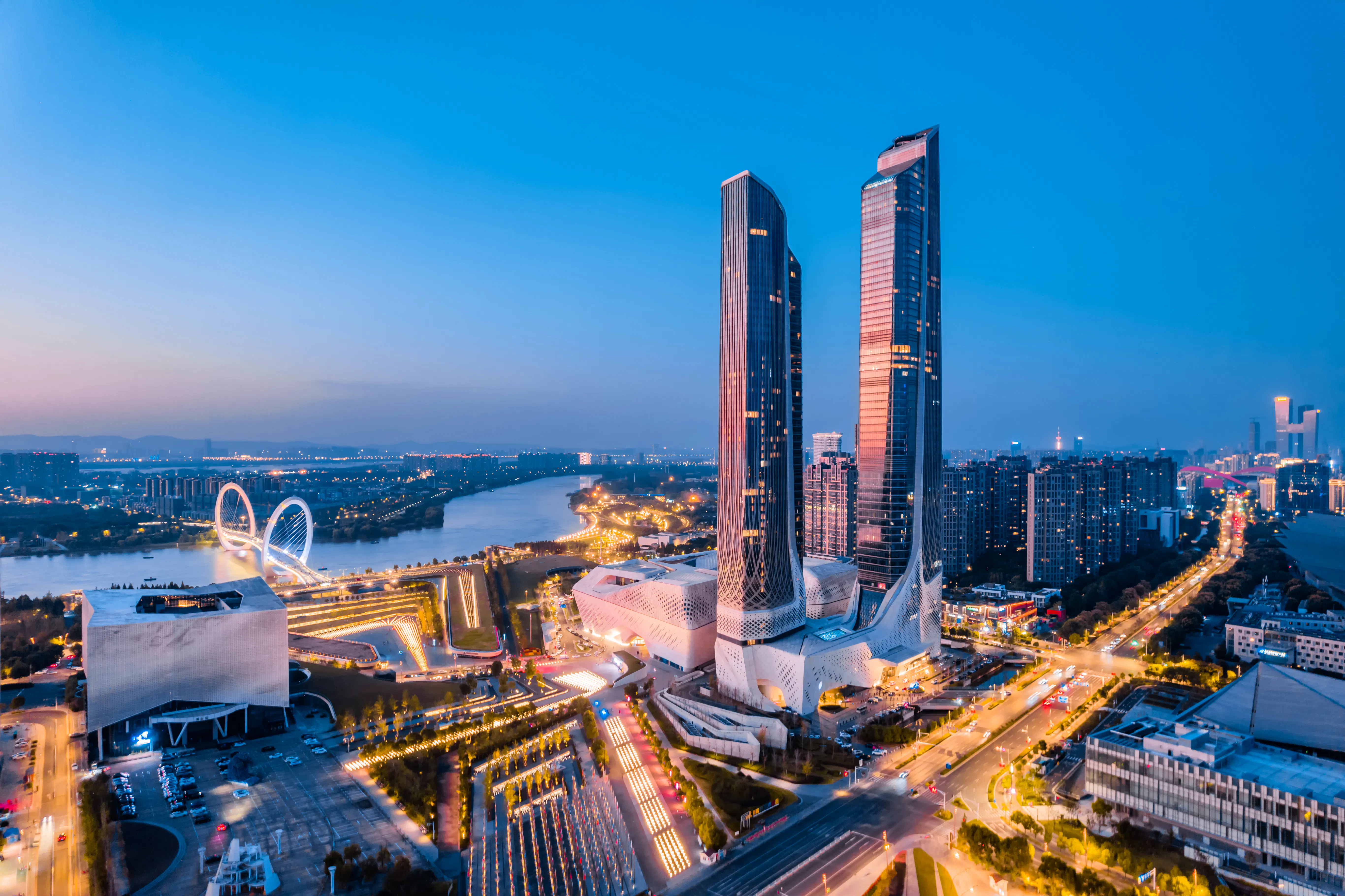 Skyline von Nanjing am Yangtze (© Govan - stock.adobe.com)