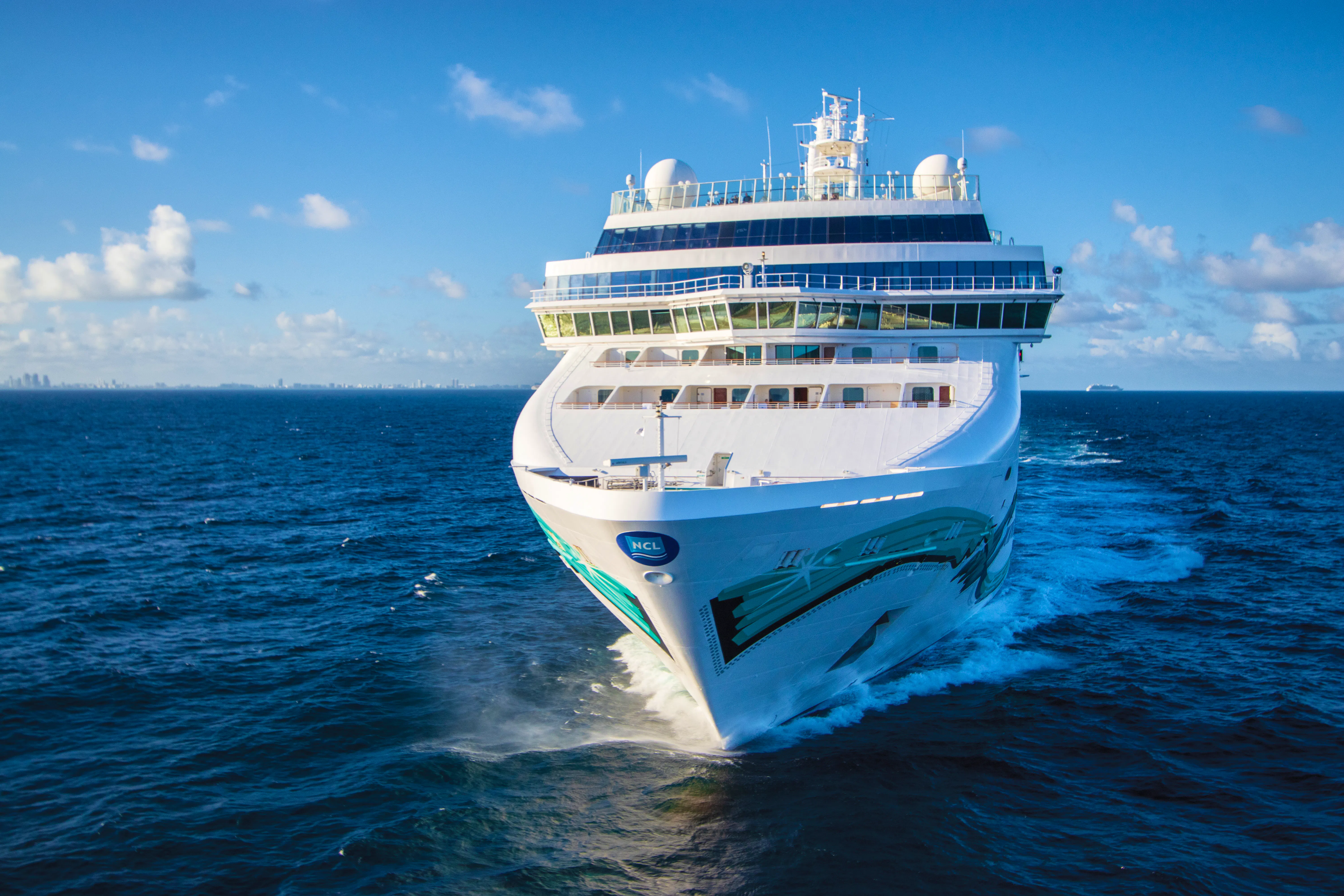 Norwegian Jade &nbsp;&ndash;&nbsp;&copy;&nbsp;Norwegian Cruise Line