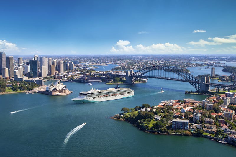 Norwegian Spirit • Sydney Neuseeland - &copy;Alan Cookson // Norwegian Cruise Line