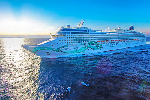 Norwegian Jade &ndash; &copy; Norwegian Cruise Line