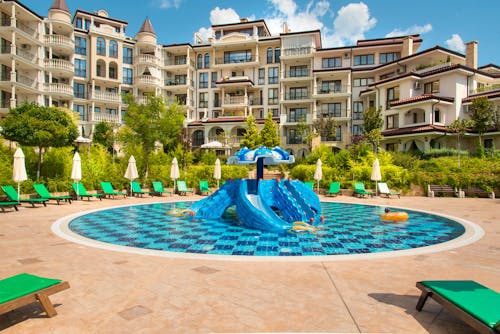 Poseidon Residence Club Balneo & SPA Resort - Außenbereich &ndash; &copy; www artpanoramas com